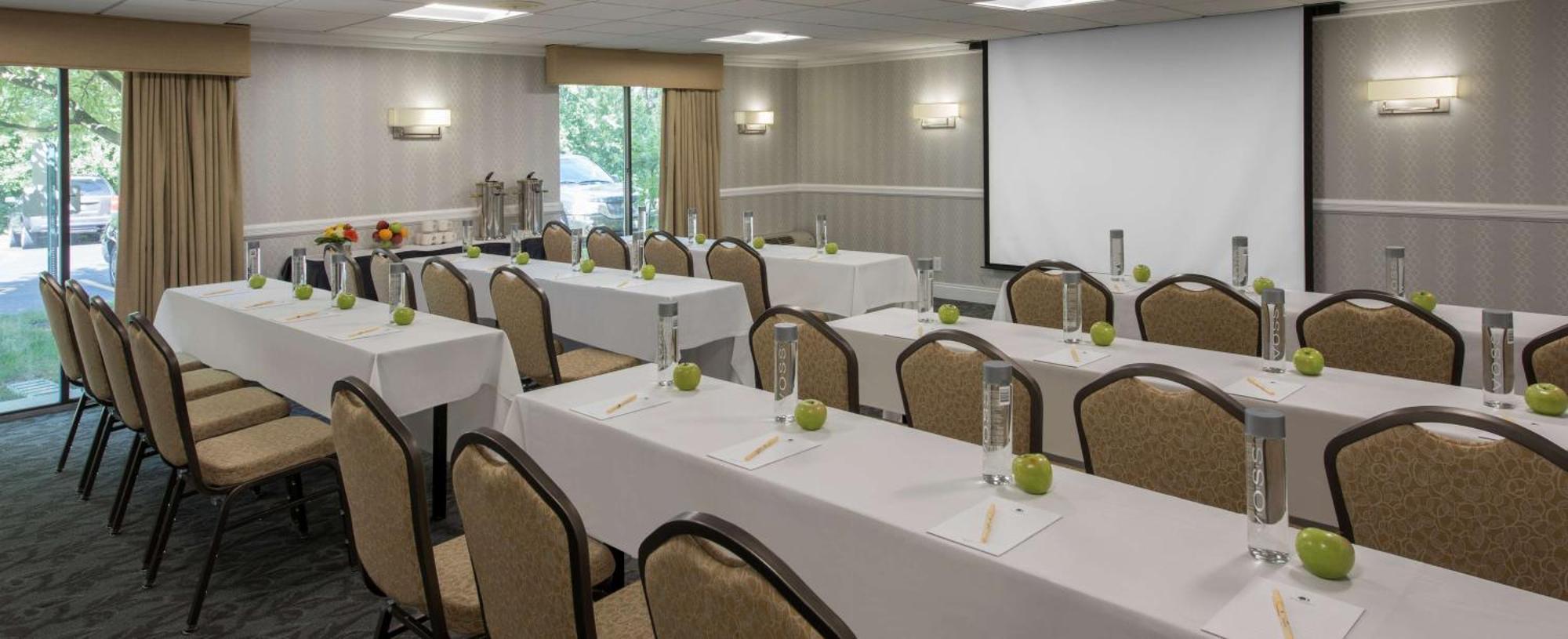 Doubletree By Hilton Hotel Chicago Wood Dale - Elk Grove Exterior foto